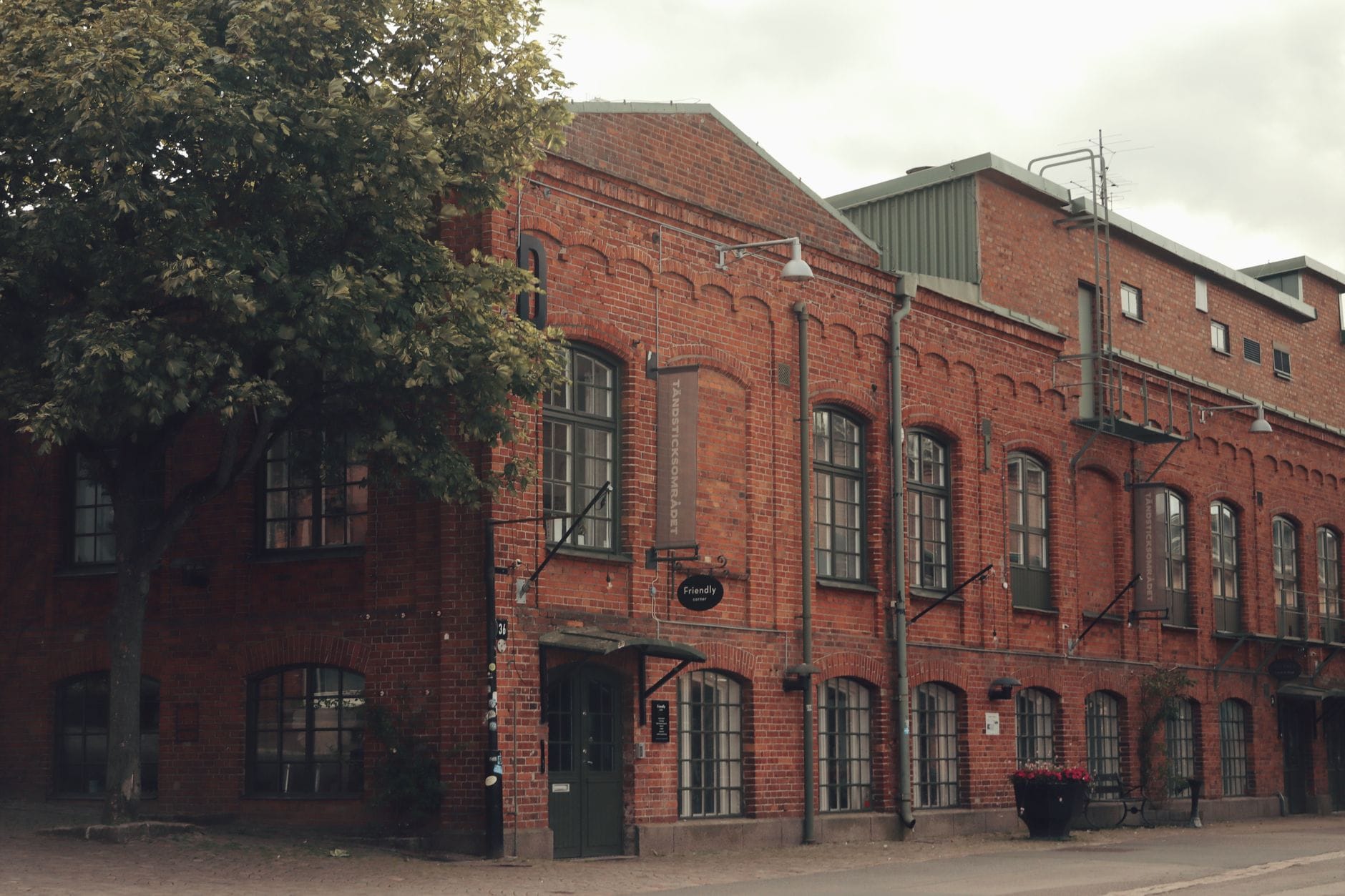 Ceglany, zabytkowy budynek przemysłowy w Jönköping w Szwecji Ceglany, zabytkowy budynek przemysłowy w Jönköping w Szwecji
